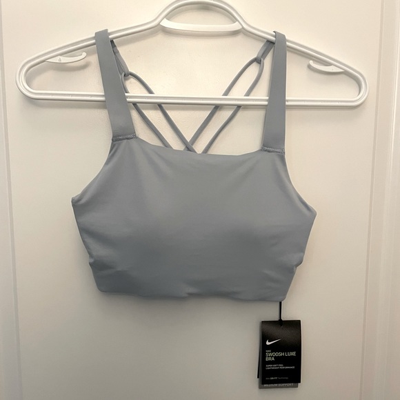 Must go before 27th! Nike Sports Bra size xs (Originally $74+tax) - Picture 1 of 4